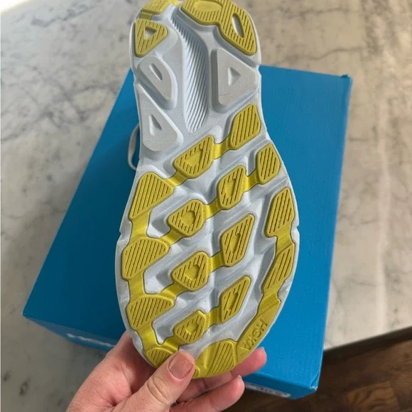 Hoka Clifton 9 women’s 10.5 wide. Gray and blue. Worn one time. Original box. - Picture 6 of 7